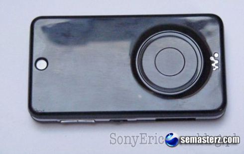 Sony Ericsson W707 – новые изображения Walkman-раскладушки
