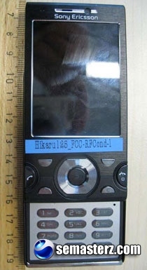 Мобильный Sony Ericsson W995a одобрен FCC