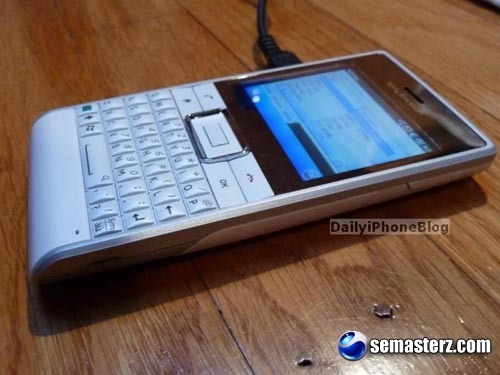 Коммуникатор Sony Ericsson Faith – первые фото
