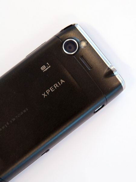 Sony Ericsson XPERIA X2 – «живые» фото коммуникатора