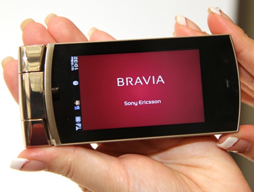 Sony Ericsson Bravia U1 – телефон-универсал в усиленном корпусе Sony Ericsson Bravia U1 – телефон-универсал в усиленном корпусе