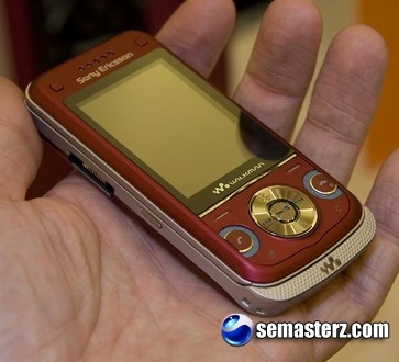 Sony Ericsson W760 Repair Movie