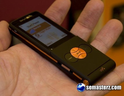 Sony Ericsson W350 / W380 Repair Instruction Movie